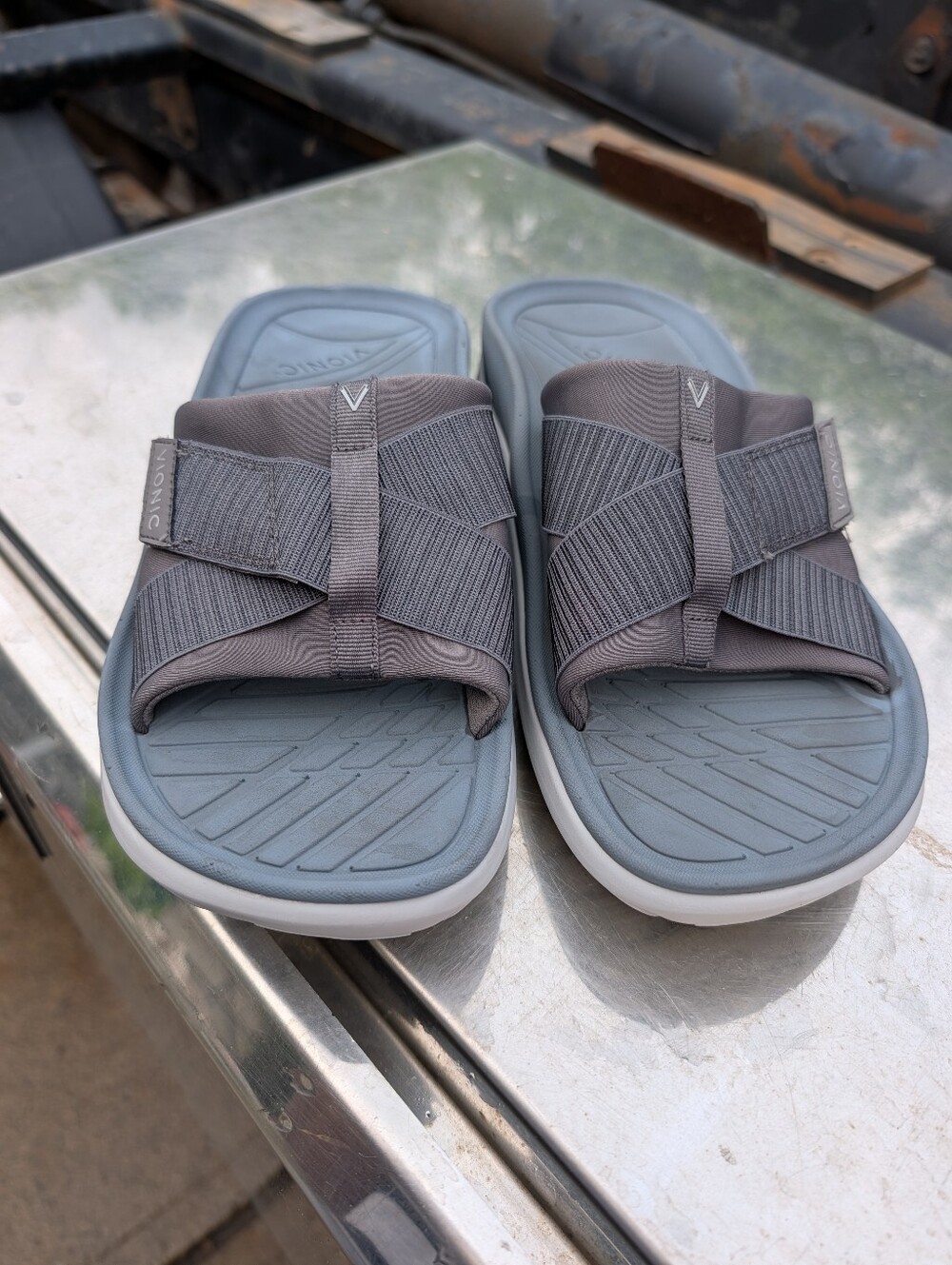 Women's Vionic Gray Toning Sandals Slides Size 9